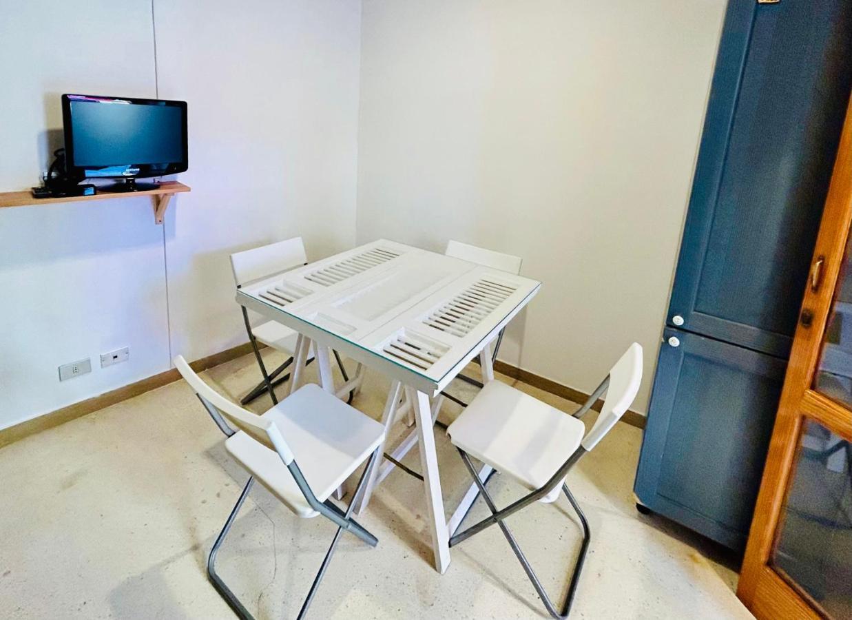 Santa Scolastica Home Барі Екстер'єр фото